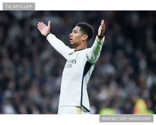 皇马在禁区外完成连续射门，贝林厄姆命中绝妙角度